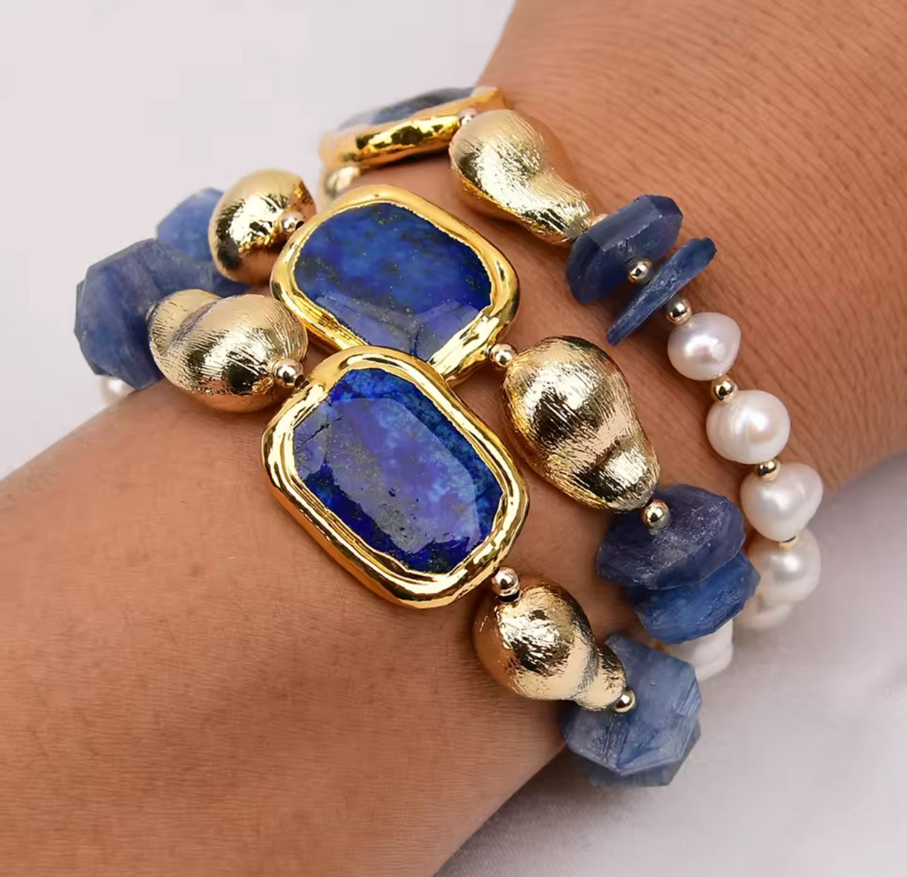 Natural Freshwater Pearl Blue Kyanite Bracelet 8"