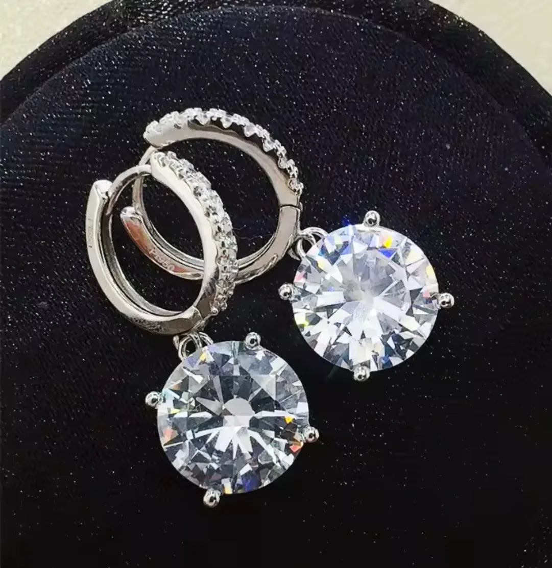 Lab/ Moissanite Diamond Huggie