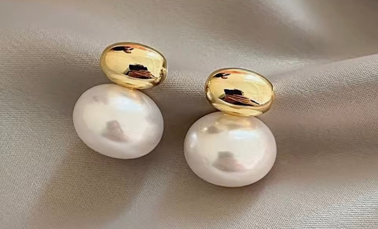 Simulated pearl drop earrings